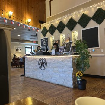 Lone Star Cafe - The children would rather talk they're heads of the tend tables - Breakfast & Brunch Near Me - Grapevine, Texas