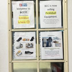 pickleball badminton Center