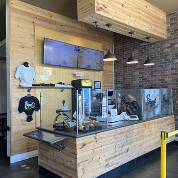 Beignet Spot - Inside - Coffee & Tea Near Me - Riverside, California
