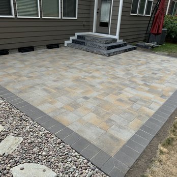 Dream Landscapes - Paver patio with boarder stone , check out the corners, stones cut more fancy to give some character - Masonry/Concrete Near Me - Olympia, Washington Dream Landscapes - Paver patio with boarder stone , check out the corners, stones cut more fancy to give some character - Masonry/Concrete Near Me - Olympia, Washington