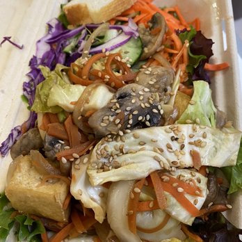 Hiyaaa! - Vegetarian and tofu salad - Food Trucks Near Me