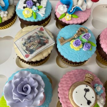 Daisy's Amazing cakes - Wedding cupcakes - Cupcakes Near Me - San Diego, California Daisy's Amazing cakes - Wedding cupcakes - Cupcakes Near Me - San Diego, California