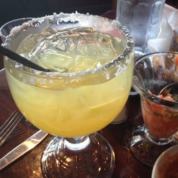 Sin Fronteras Cafe - Margarita - Latin American Near Me - Annapolis, Maryland