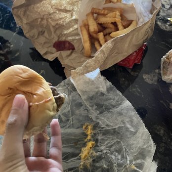 White Manna - Burgers Near Me - Hackensack, New Jersey White Manna - Burgers Near Me - Hackensack, New Jersey