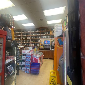 Bob & Jan's Bottle Shop - Inside - Beer, Wine & Spirits Near Me - Cambria, California
