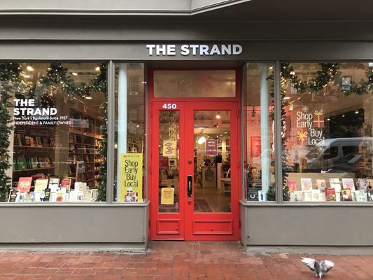 The Strand by null