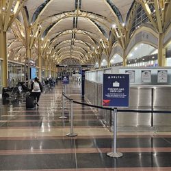 Reagan National Airport - Terminal B - 9/21/23 it early in the morning and people are sleepy.
