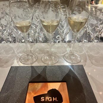 SIGH - Premium Champagne Flight - Champagne Bars Near Me - Sonoma, California SIGH - Premium Champagne Flight - Champagne Bars Near Me - Sonoma, California