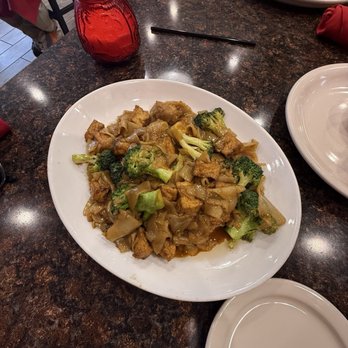 Chan Thai & Pho 88 - 19. Pad See Ew - Thai Near Me - Dallas, Texas