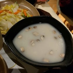 Loving Hut - Mushroom soup so freaking watery and tasteless