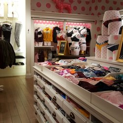 Victoria's Secret & PINK