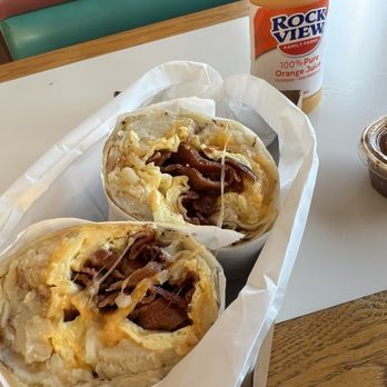 Lucky Boy - Breakfast Burrito - Burgers Near Me - Pasadena, California
