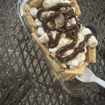Fishkill Creamery - Ice Cream & Frozen Yogurt Near Me - Fishkill, New York Fishkill Creamery - Ice Cream & Frozen Yogurt Near Me - Fishkill, New York