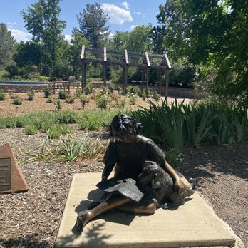 Hudson Gardens - Statue at the gardens - Venues & Event Spaces Near Me - Littleton, Colorado