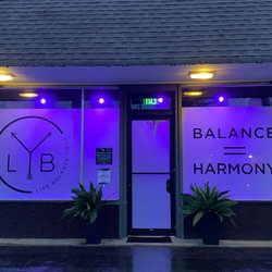 Life Balance Yoga - Sweet spot right next to the Seattle Barkery and the Rdigecrest pub!