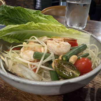 Kin Long Beach - Papaya salad - Thai Near Me - Long Beach, California