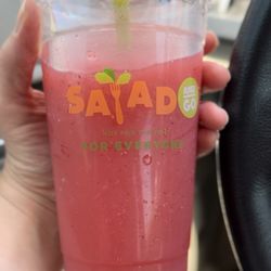 Frozen strawberry lemonade