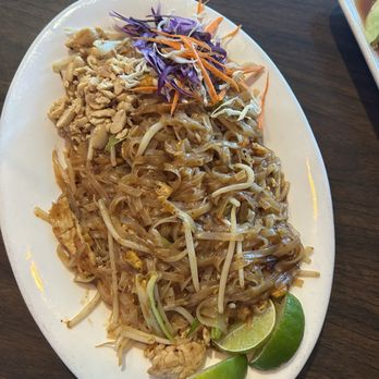 Spice It Up! - 1. Pad Thai - chicken medium - Thai Near Me - Stockton, California