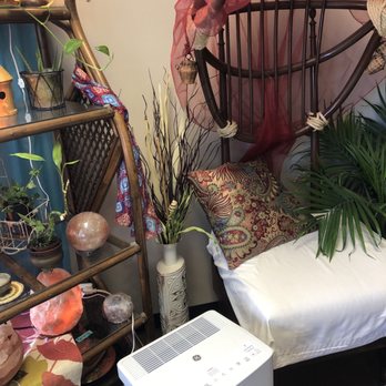Himalayan Hideaway Salt Cave - Health Retreats Near Me - Winston-Salem, North Carolina Himalayan Hideaway Salt Cave - Health Retreats Near Me - Winston-Salem, North Carolina