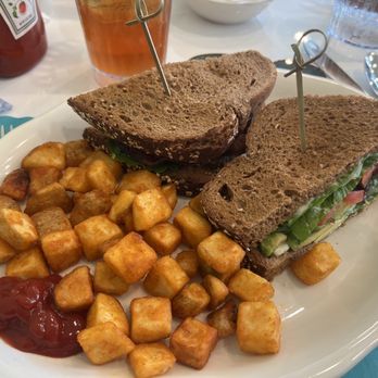 Doozie's Place - Blt with avocado on multigrain with breakfast potatoes - Breakfast & Brunch Near Me - Ocean City, New Jersey