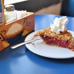Betty's Pies - Raspberry rhubarb