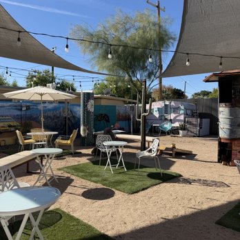Honeycomb Coffee Co - Patio - Coffee & Tea Near Me - Phoenix, Arizona