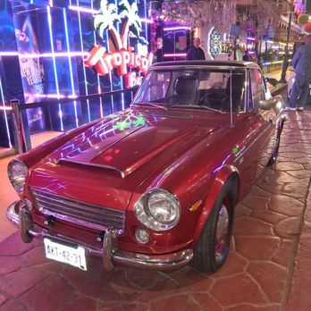 Tijuana - Beautifully restired car at Club Tropical. - Local Flavor Near Me - San Diego, AGU