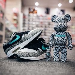Reup Sneakers