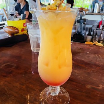 Oasis on the Beach - Tropical cocktail - Hawaiian Near Me - Kapaa, Hawaii Oasis on the Beach - Tropical cocktail - Hawaiian Near Me - Kapaa, Hawaii