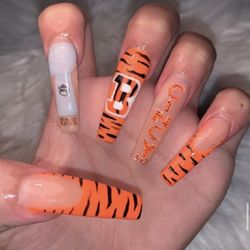 US Nails - Nails