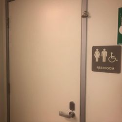 Providence Central Point Urgent Care - Gender neutral restroom