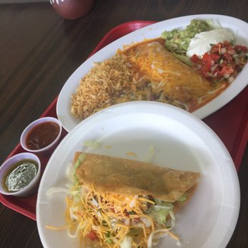 Los Sombreros Restarant - Mexican Near Me - Compton, California Los Sombreros Restarant - Mexican Near Me - Compton, California