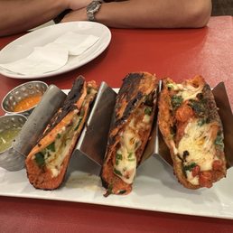 Butter Chicken Taco (3 Taco)