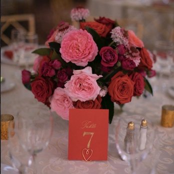Fraiche Studios - Short centerpiece - Wedding Planning Near Me Fraiche Studios - Short centerpiece - Wedding Planning Near Me