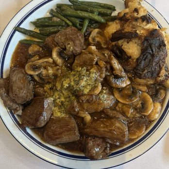 Le Chene - Beef Tenderloin Tip Béarnaise - French Near Me - Santa Clarita, California
