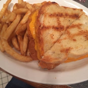 The New Yorker Deli - Delis Near Me - Toronto, Ontario