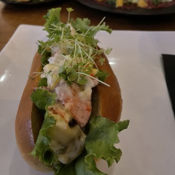 SoCal Kitchen - American Near Me - Mont-Tremblant, Quebec