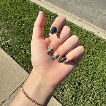 MOI Nails Studio - Gel x manicure by Lisa - Nail Salons Near Me - Los Angeles, California MOI Nails Studio - Gel x manicure by Lisa - Nail Salons Near Me - Los Angeles, California