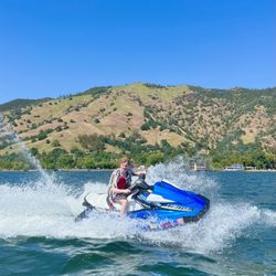 Angelique's Lakefront Tiny Haven - Jet skii