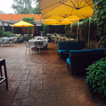 Maya Del Sol - Outdoor patio - Latin American Near Me - Oak Park, Illinois