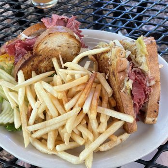 Patterson's Pub - Rueben - American Near Me - Mendocino, California Patterson's Pub - Rueben - American Near Me - Mendocino, California