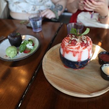 U :Dessert Story - Chocolate Organic Matcha Lava Cake and Strawberry Cheese Cake Greek Yogurt Bingsoo - Desserts Near Me - Berkeley, California U :Dessert Story - Chocolate Organic Matcha Lava Cake and Strawberry Cheese Cake Greek Yogurt Bingsoo - Desserts Near Me - Berkeley, California