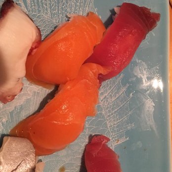 Sakura Sushi - Sushi Bars Near Me - Schaumburg, Illinois
