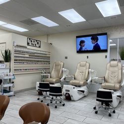 First Nails - Here my first time for a mani/pedicure