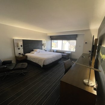 Hyatt Regency Dallas - Standard room with king size bed and city view - Hotels Near Me - Dallas, Texas