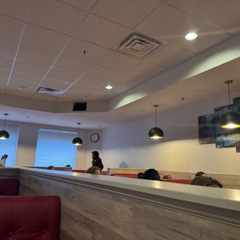Taste of India - Lots of seating.  It's very clean. - Indian Near Me - Brookfield, Wisconsin