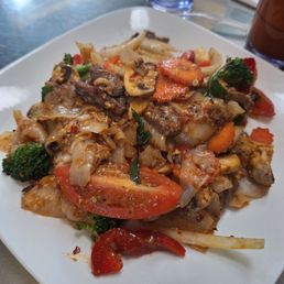Pad Kee Mao Steak