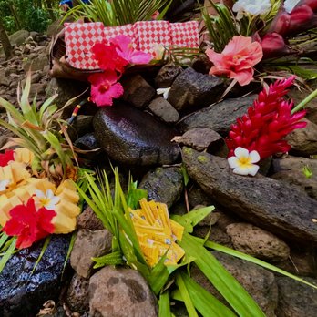 Rainbow Kayak Tours - The effort put into our lunch presentation - Rafting/Kayaking Near Me - Kapaa, Hawaii