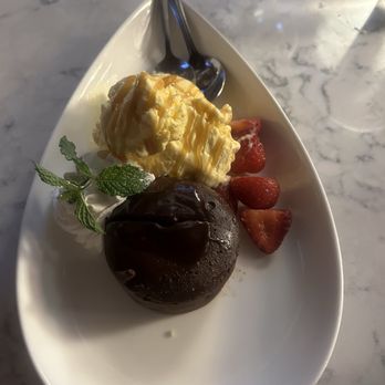 Pointe In Tyme - Chocolate lava cake - Breakfast & Brunch Near Me - Phoenix, Arizona