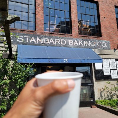 Standard Baking Co by null